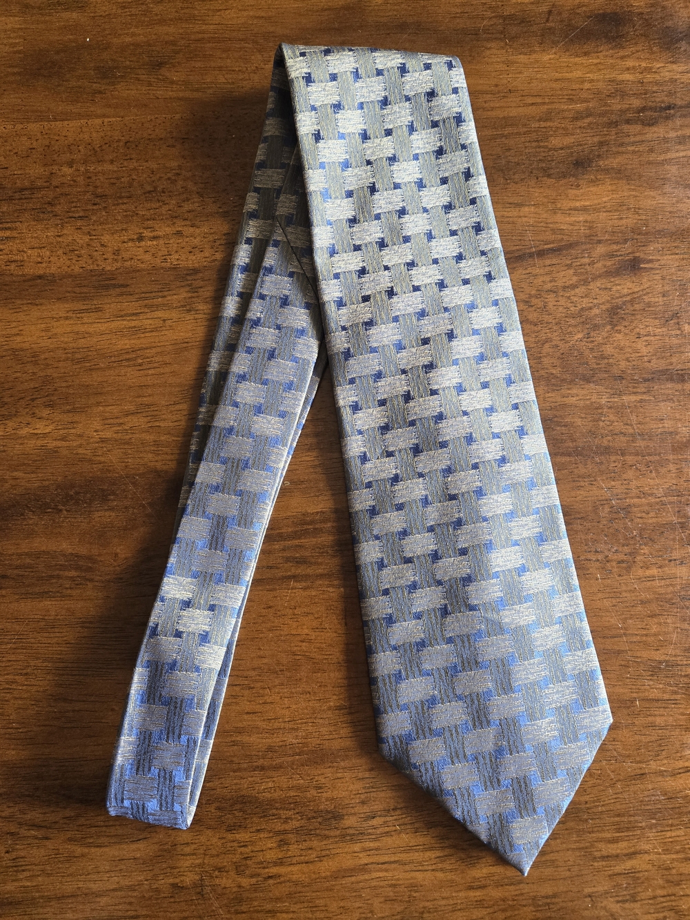 Kenneth Cole New York Blue and Gold Geometric Silk Tie